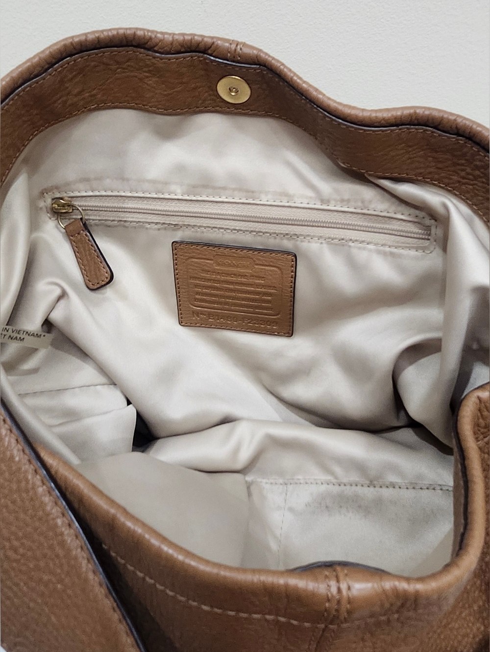 Coach Avery Pebbled Leather Shoulder Tote Hobo Satchel Bag #F23309 Saddle Brown - Picture 10 of 12